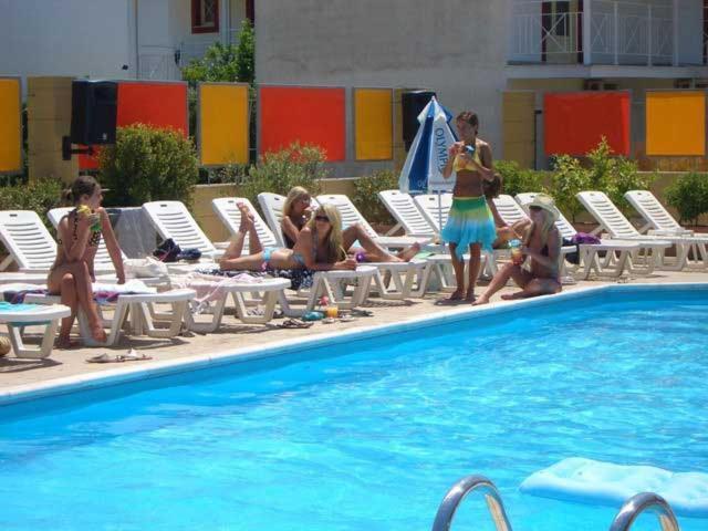Kavos Central ภายนอก รูปภาพ